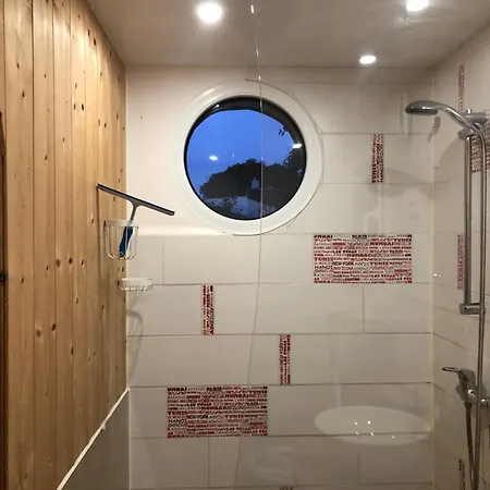 Bed & Breakfast Les Chenes Bleus 3*